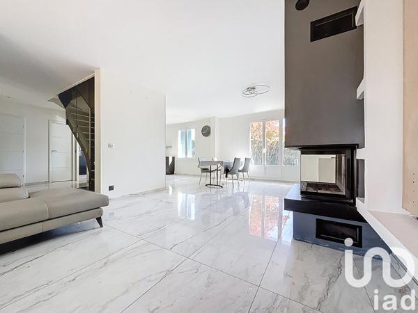 Maison à vendre 6 pièces 141 m² Bondoufle