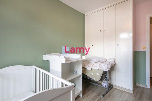 Annexe + appartement + parking