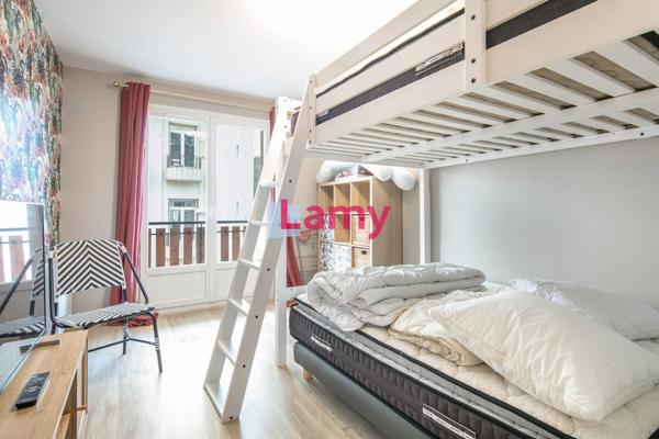 Annexe + appartement + parking