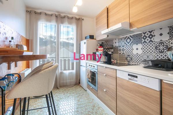 Annexe + appartement + parking