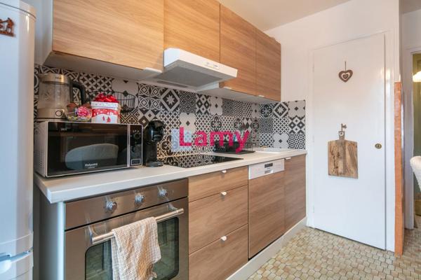 Annexe + appartement + parking