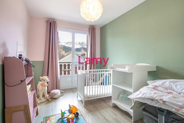 Annexe + appartement + parking