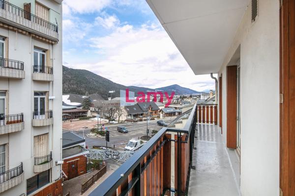 Annexe + appartement + parking