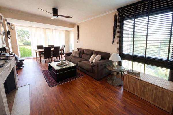 2 Appartements 10 pièce(s) 196 m2 réunisssables