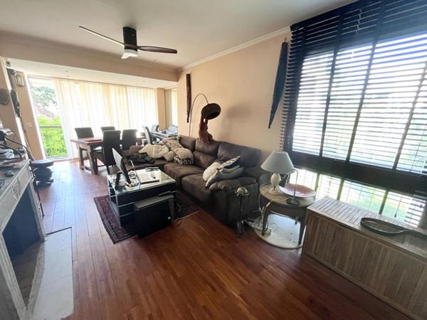 2 Appartements 10 pièce(s) 196 m2 réunisssables