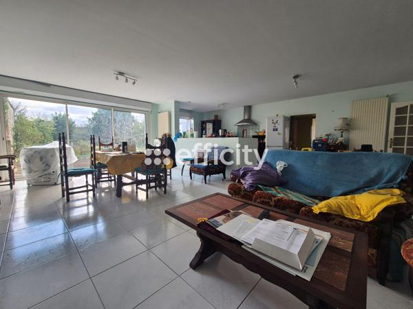 Maison 9 pièces - 235 m²