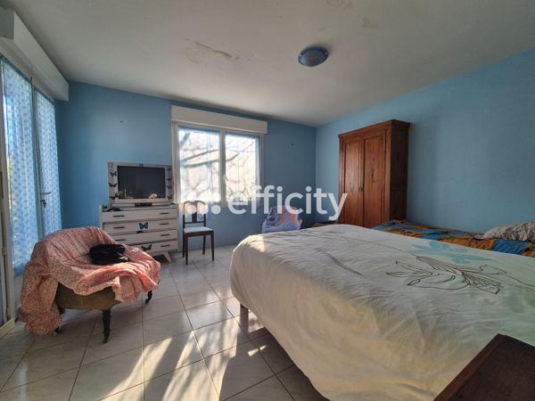 Maison 9 pièces - 235 m²