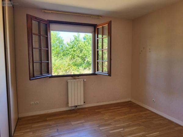 Maison à vendre à Bussière-Dunoise en Creuse (23320), ref : 1237