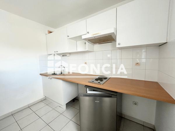 Location Appartement 2 pièces 49.3 m² - AU PEINTRE Lafox 47240