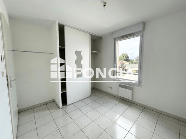 Location Appartement 2 pièces 49.3 m² - AU PEINTRE Lafox 47240