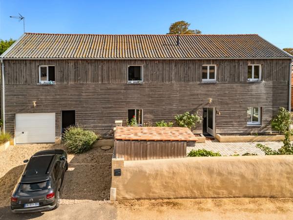 BRIGNE 49700 - MAISON FAMILIALE RENOVEE – 203 m² – 5 CHAMBRES – TERRASSE - GARAGE