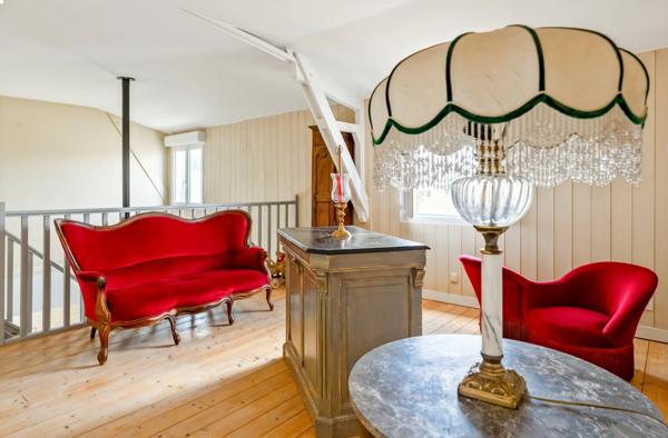 BRIGNE 49700 - MAISON FAMILIALE RENOVEE – 203 m² – 5 CHAMBRES – TERRASSE - GARAGE