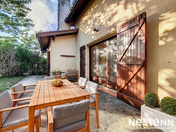Exclusivité Nestenn Immobilier. Charmante maison d'architecte au coeur de Castanet-Tolosan.