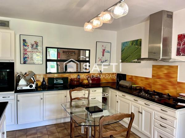 MAISON D'ARCHITECTE GRATENTOUR 150M2 JARDIN ARBORE AVEC PISCINE