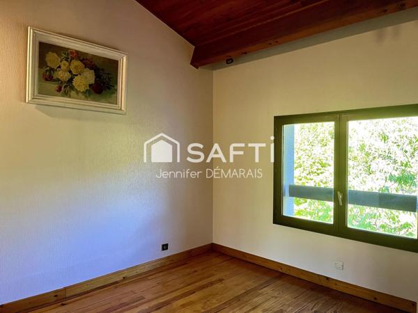 MAISON D'ARCHITECTE GRATENTOUR 150M2 JARDIN ARBORE AVEC PISCINE