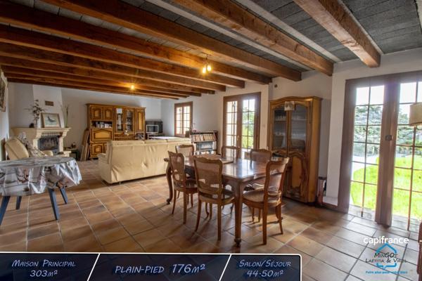 Propriété 8 pièces - 354 m²