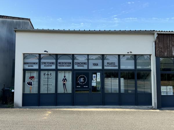 Local Commercial 5 pièces - 247 m²