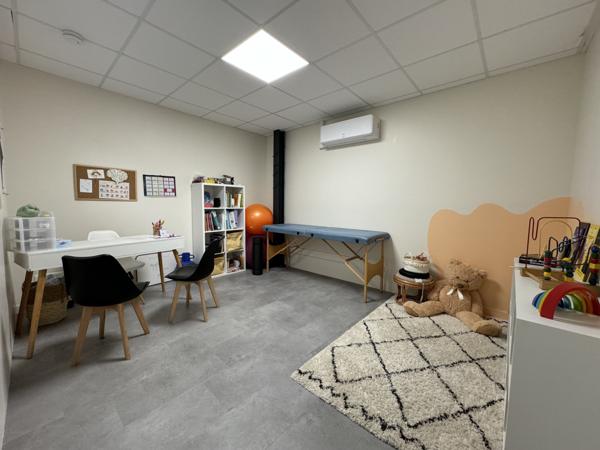 Local Commercial 5 pièces - 247 m²