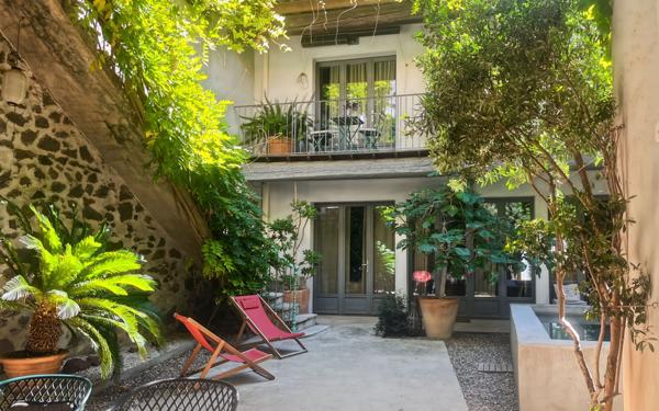 Maison à vendre    8 pièces •  Marseillan