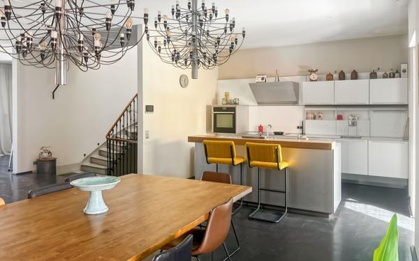 Maison à vendre    8 pièces •  Marseillan