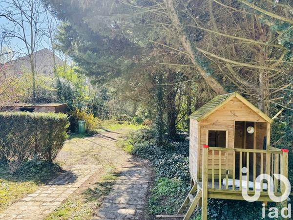 Demeure 8 pièces de 250 m² à Orléans (45000)