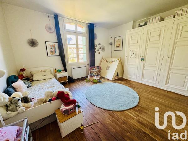 Demeure 8 pièces de 250 m² à Orléans (45000)