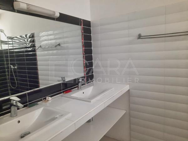 Vente Maison 5 Pièce(s) REMIRE-MONTJOLY (97354) 520 000 € calendar