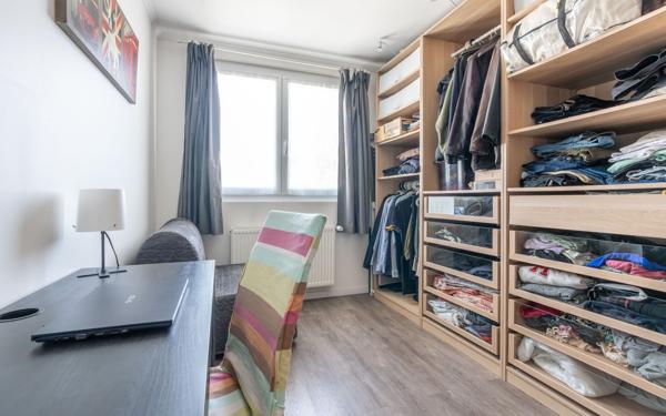 Appartement à vendre    3 pièces • 60,64 m2 Saint-Maur-des-Fossés