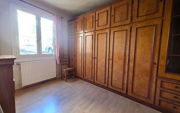 Maison à vendre    3 pièces • 54,80 m2 Ivry-sur-Seine