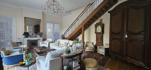 Noyon (60400) PROPRIETE D'EXCEPTION - 920 m²