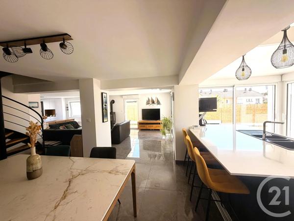 Maison à vendre  5 pièces - 155 m 2   PORNIC  - 44