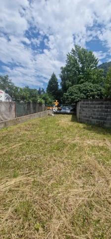 Vente                                                      Terrain
                        
                                         585 m2                     à Lourdes