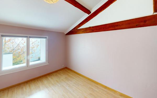 Maison à vendre    6 pièces •  Saint-Étienne