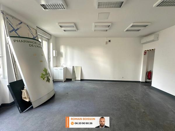 Local/bureau à vendre CASTELNAUDARY (11) - LOCAL COMMERCIAL - VISIBILITE - EMPLACEMENT - LUMINEUX -