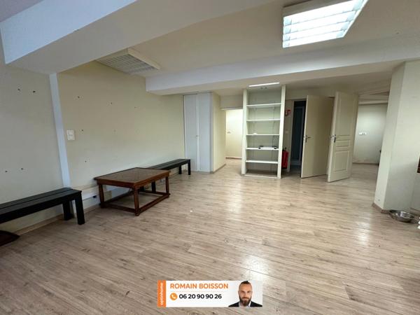 Local/bureau à vendre CASTELNAUDARY (11) - LOCAL COMMERCIAL - VISIBILITE - EMPLACEMENT - LUMINEUX -