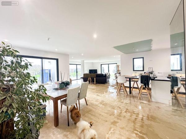 Maison à vendre à Combourg en Ille-et-Vilaine (35270), ref : 091-806   
Tramel