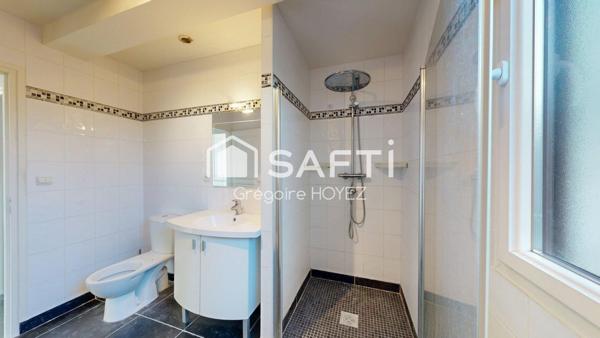 Maison contemporaine avec piscine – volumes, confort et prestations premium