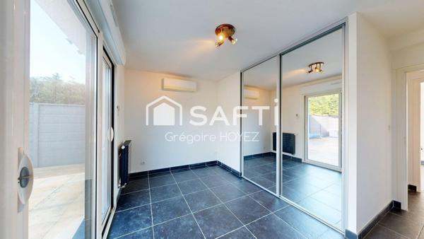 Maison contemporaine avec piscine – volumes, confort et prestations premium