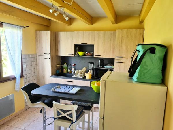 Alès (30100) Joli appartement en duplex au 1er étage d'une maison de ville