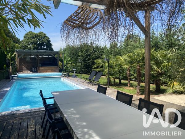 Maison à vendre 8 pièces 183 m² Sarlat-la-Canéda