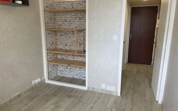 Appartement à louer    1 pièce •  Gradignan