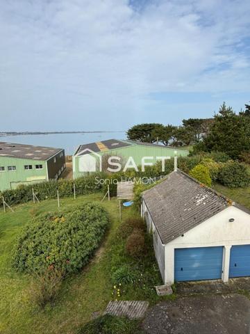 Carantec – Quartier du Varquez – Maison de caractère à rénover, seconde ligne mer