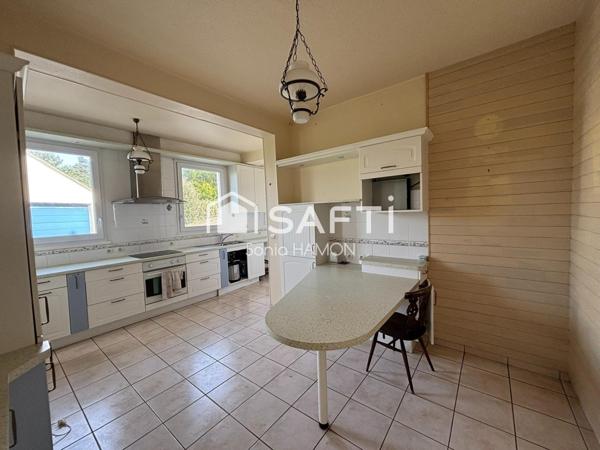 Carantec – Quartier du Varquez – Maison de caractère à rénover, seconde ligne mer