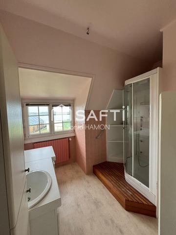 Carantec – Quartier du Varquez – Maison de caractère à rénover, seconde ligne mer