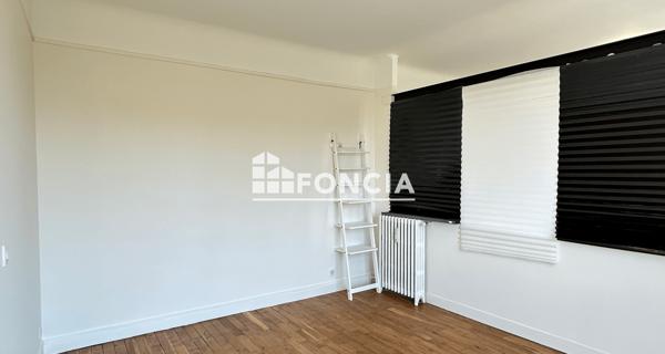 Location Appartement 2 pièces 42.06 m² - Saint-mandé 94160