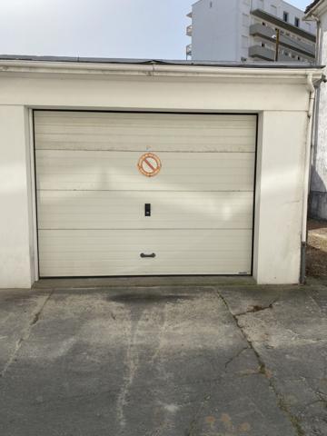 Garage 2 voitures à louer Royan