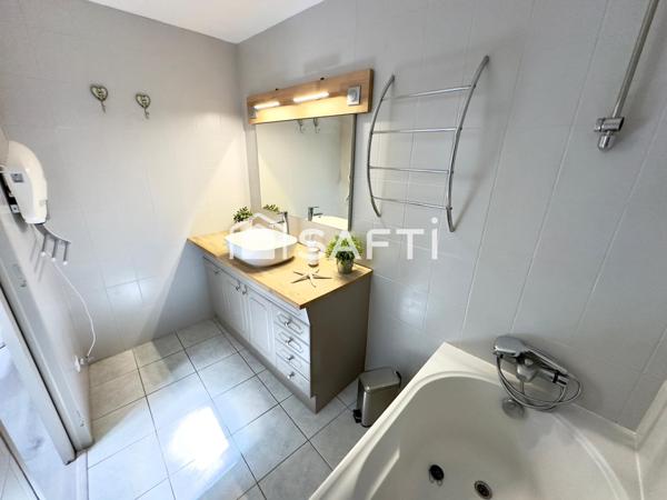 Maison atypique avec jardin sans vis-à-vis en plein centre ville