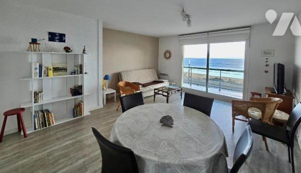 Appartement 3 pièces avec balcon, vue mer et garage