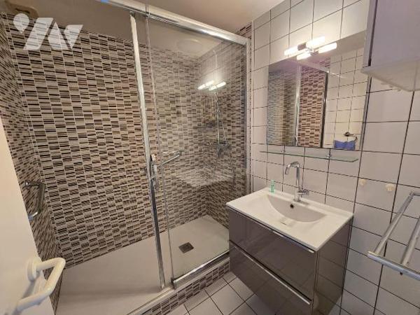 Appartement 3 pièces avec balcon, vue mer et garage