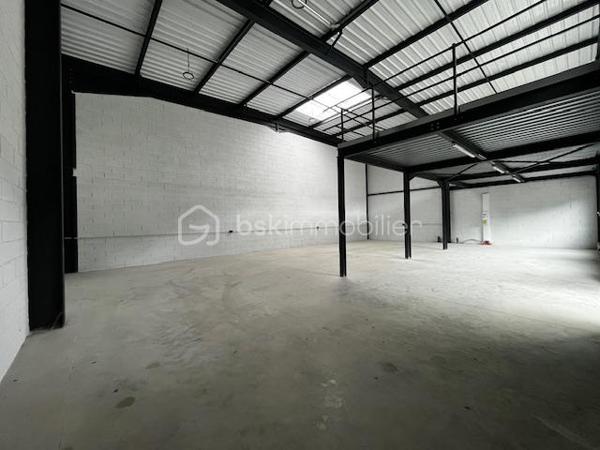 Local d activites de 206 m²